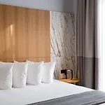 Aegli 4*