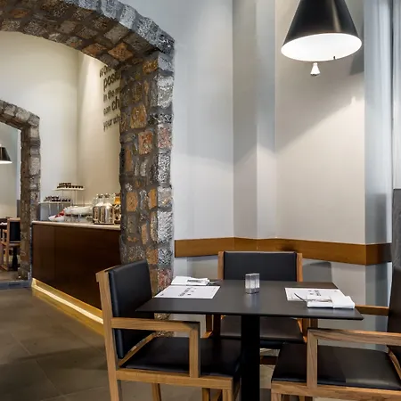 מלון Aegli וולוס