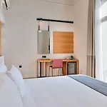 Aegli 4*
