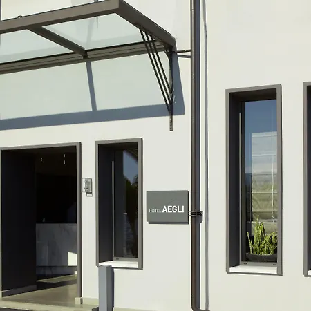 Aegli 4*